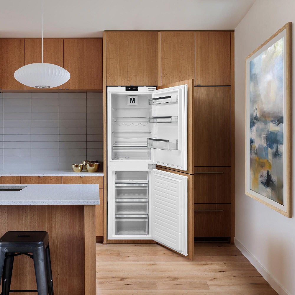 Montpellier MIFF550FF 50/50 Frost Free Integrated Fridge Freezer