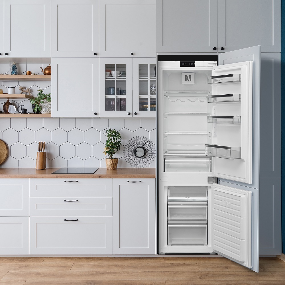 Montpellier MIFF730FF 70/30 Frost Free Integrated Fridge Freezer