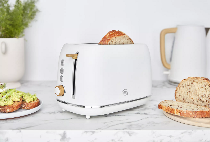 Swan ST19030WHT Fjord Collection White Toaster 