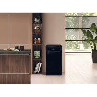 Hotpoint HP2FE10CS90BUK Black Slimline Dishwasher 